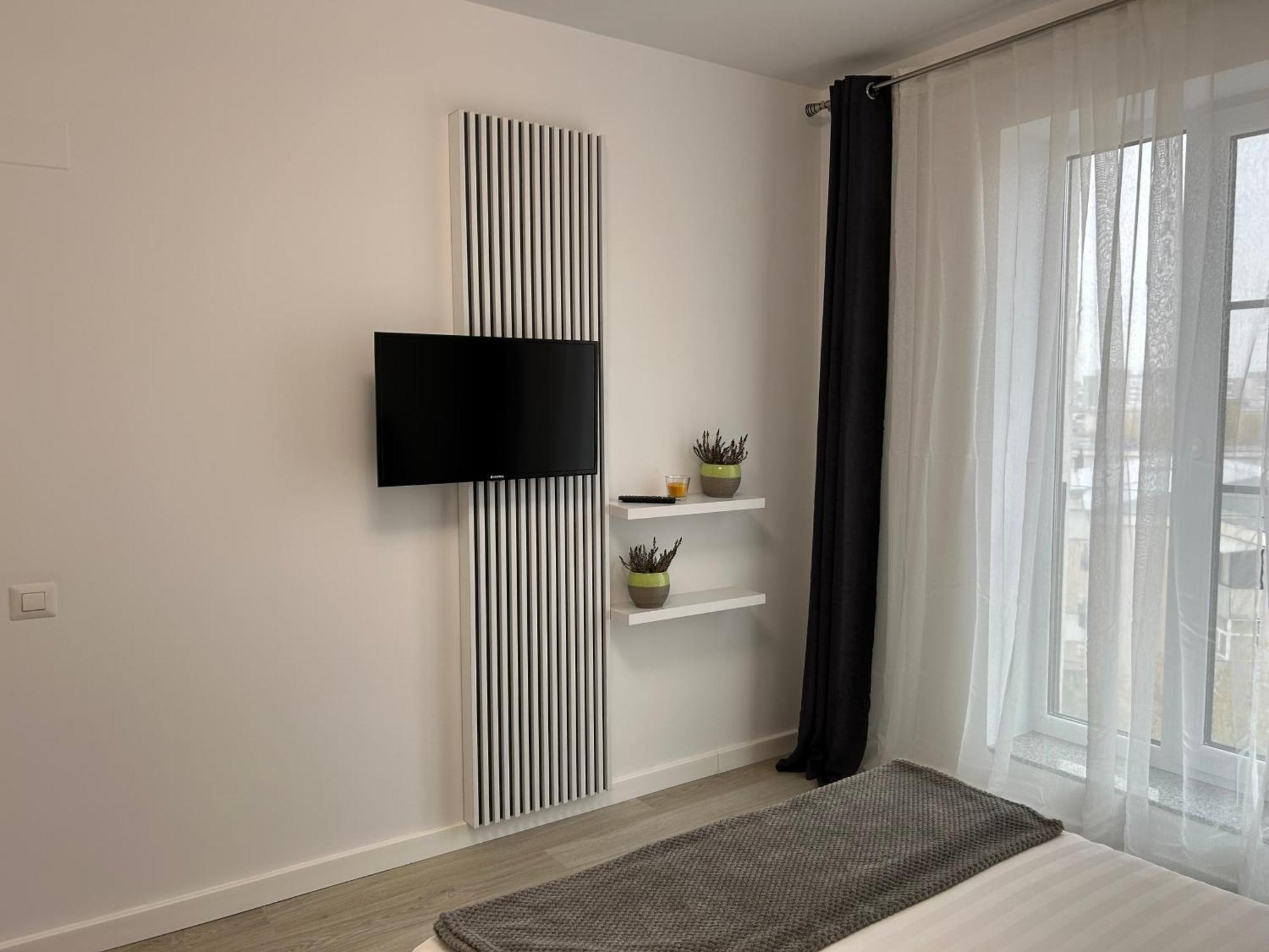 Apartament Raira ไกรโอวา ภายนอก รูปภาพ